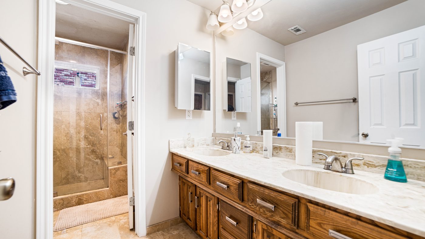 Bathroom with double vanity at Matterhorn