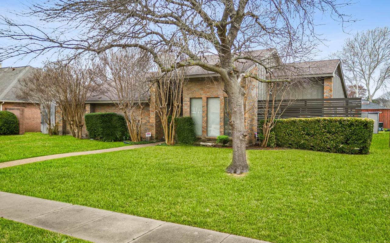 Stain Glass shared home in West Plano